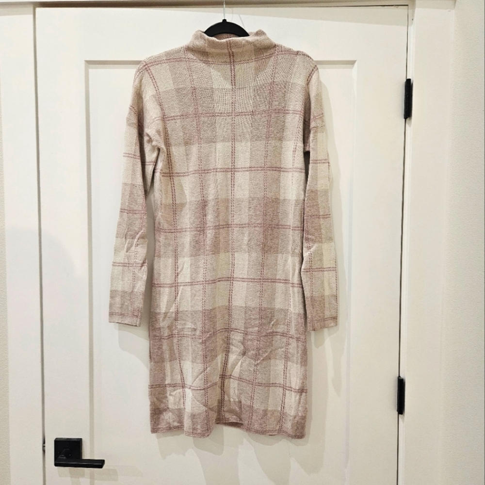 Tahari mini sweater dress